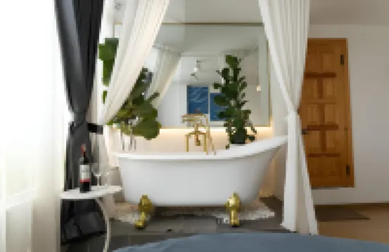 AMIGO Luxury Palace - Near Dalat Night Market