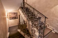 Aura Aquarelle Hotel