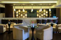 Sapna Clarks Inn Lucknow - bar