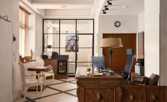 Bratiya Karamazovy Hotel (Karamazov Brothers Hotel)