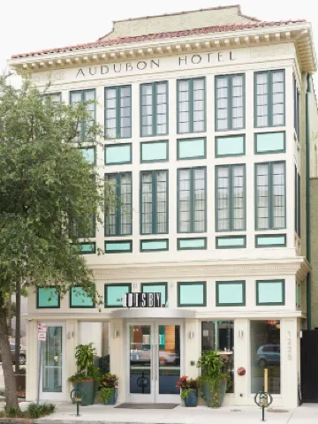 The Quisby Hotels near Amtrak - New Orleans Union Passenger Terminal