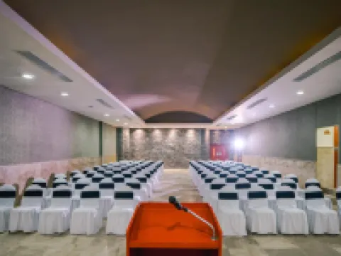 โฮเทล โฮสตัล เดอ คอร์เตส