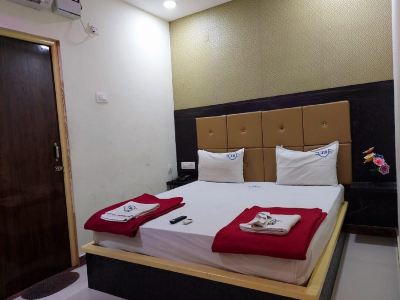 Hotel Vel Residency