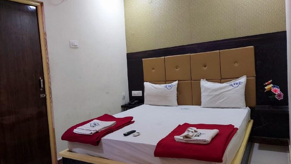 Hotel Vel Residency