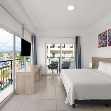 Decameron la Marina Guayabitos, Ramada All-Inclusive Resort