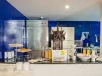 ICheck Inn Residences Sathorn Bangkok Hotels near Yan Nawa
