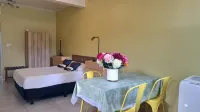 Alec's Hotel - servizio colazione