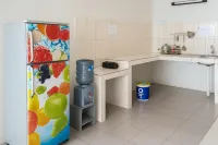 Elang House near Simpang Lima Tasikmalaya Mitra RedDoorz - WiFi