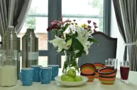 Zaya Guest House - Pet friendly