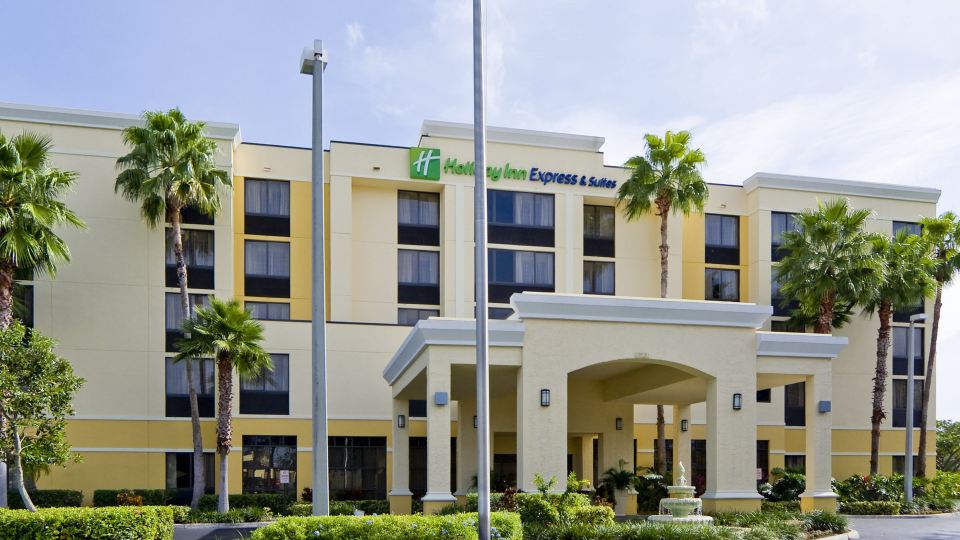 Holiday Inn Express & Suites KENDALL EAST - MIAMI by IHG