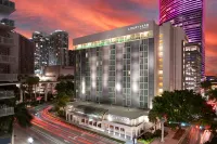 Courtyard Miami Downtown/Brickell Area Hotels near Bayfront Park