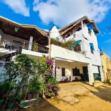 Home Living Unit โรงแรมใกล้ประภาคารคัลลี