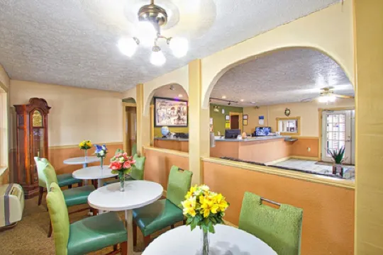 克里斯琴斯堡速8酒店