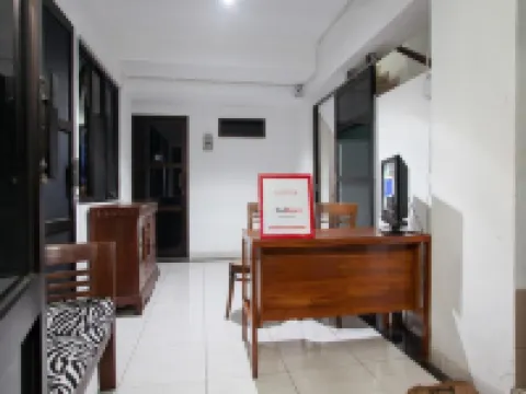 RedDoorz Syariah Near Dbl Arena 2 Hotels in Gayungan