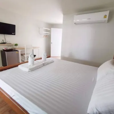 โรงแรมเลิศศรี โรงแรมใกล้สนามกีฬากลางจังหวัดสุพรรณบุรี