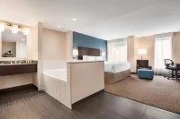 Wyndham Garden Niagara Falls Fallsview Отели рядом с достопримечательностью «Башня Скайлон»