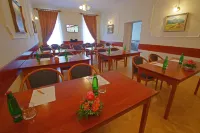 Hotel U Leva - parking