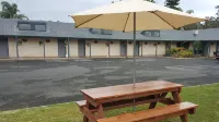 Hibiscus Lakeside Motel - Beach