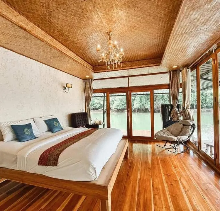 แพดีลักซ์วิวแม่น้ำ