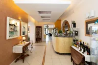 Hotel Albatros 瓦里格提阿爾巴特羅斯瓦里戈蒂飯店 - Wi-Fi