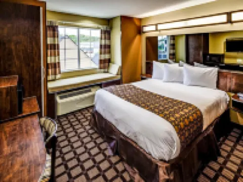 マイクロテル イン & スイーツ バイ ウィンダム ノース カントン ジャクソンのホテル