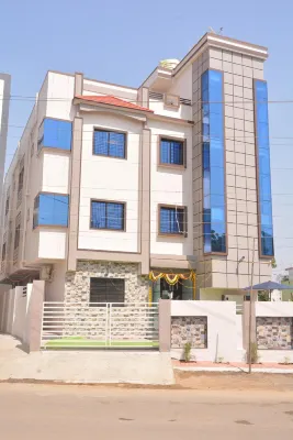 Hotel Sai Guest House - Airport Shuttle