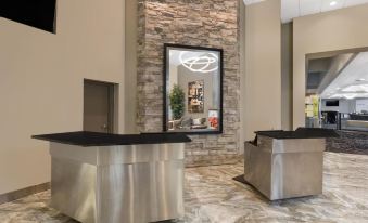 Ramada by Wyndham des Moines Airport
