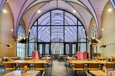 Hotel Nassau Breda, Autograph Collection Отели рядом с достопримечательностью «Breda Grote Markt»