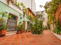 El Patio Miraflores Hotels near Kennedy Park