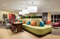 Home2 Suites by Hilton Roseville Minneapolis - parking