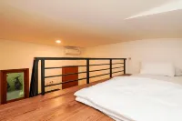 D'Mezzanine Hotels in Pakualaman