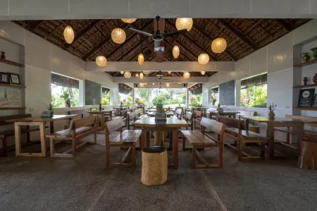 Pannzian Beach Resort Отели в г. Пагудпуд