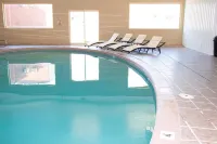 Quality Inn Vernal Near Dinosaur National Monument - Pools