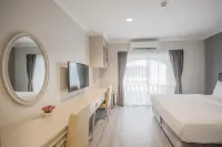 Romance Hotel Srinakarin - جاكوزي