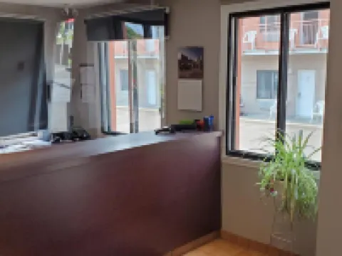 Motel Falcon Hotels in Brossard