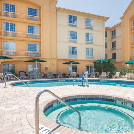La Quinta Inn & Suites by Wyndham Myrtle Beach Broadway Area