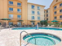 La Quinta Inn & Suites by Wyndham Myrtle Beach Broadway Area - Hot Tub