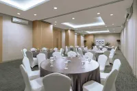 Hotel NEO Cirebon by ASTON - servizio colazione