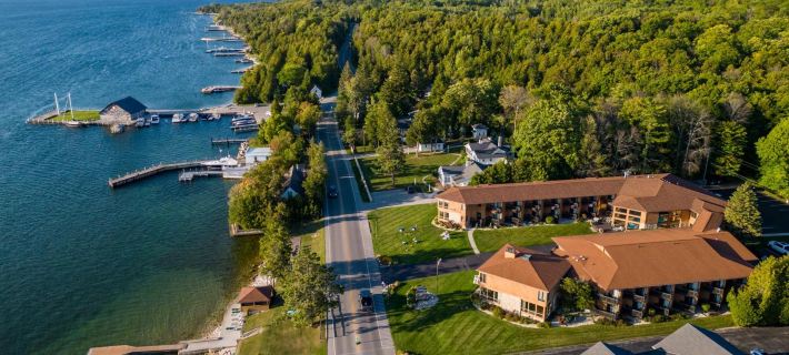 Pine Grove Resort Hotels in Door County
