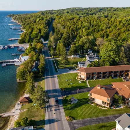 Pine Grove Resort