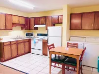 Classic Suites - Cleveland - Motels