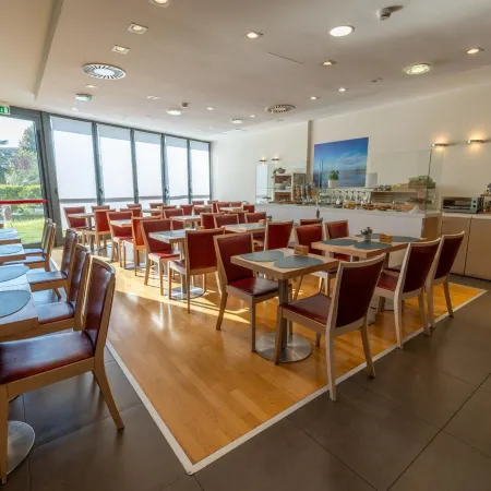 Best Western Palace Inn Hotel