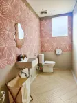 Gluck Bloom, Japandi-style stay with Bath tub