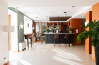 โรงแรมมาสเตอร์ - ที่มีบาร์