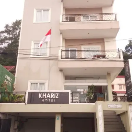 Khariz Hotel