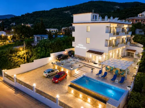 San Georgio Hotel - vue sur la montagne