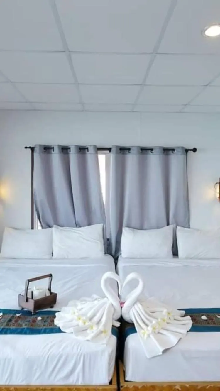 ห้องพักสำหรับสามท่านพร้อมวิวทะเลสาบ