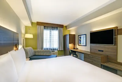 Holiday Inn Express Whitby Oshawa Hotels in Pickering