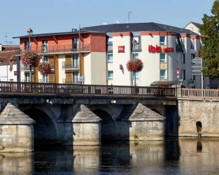 Ibis Auxerre Centre Hotels in Auxerre