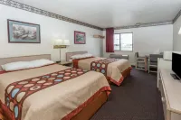 Super 8 by Wyndham Morris